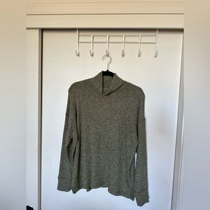 J.Crew M Olive Green Ribbed Turtleneck Sweater